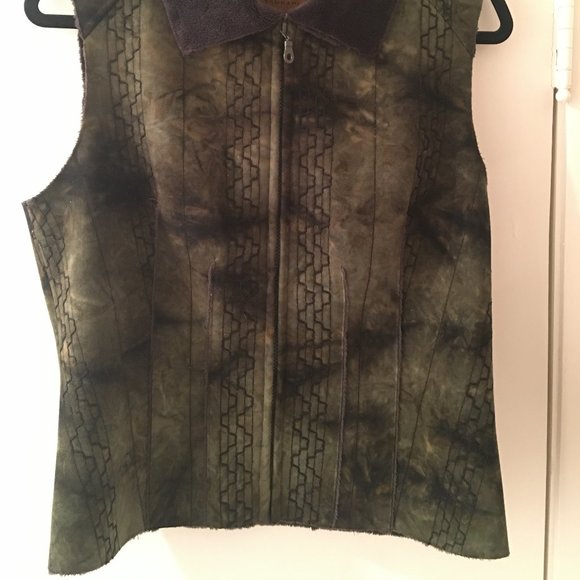 Tsunami Faux Suede Vest - Picture 6 of 6